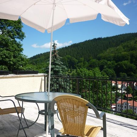 Hotel Waldhaus-Hutzelhoeh Рула Екстериор снимка